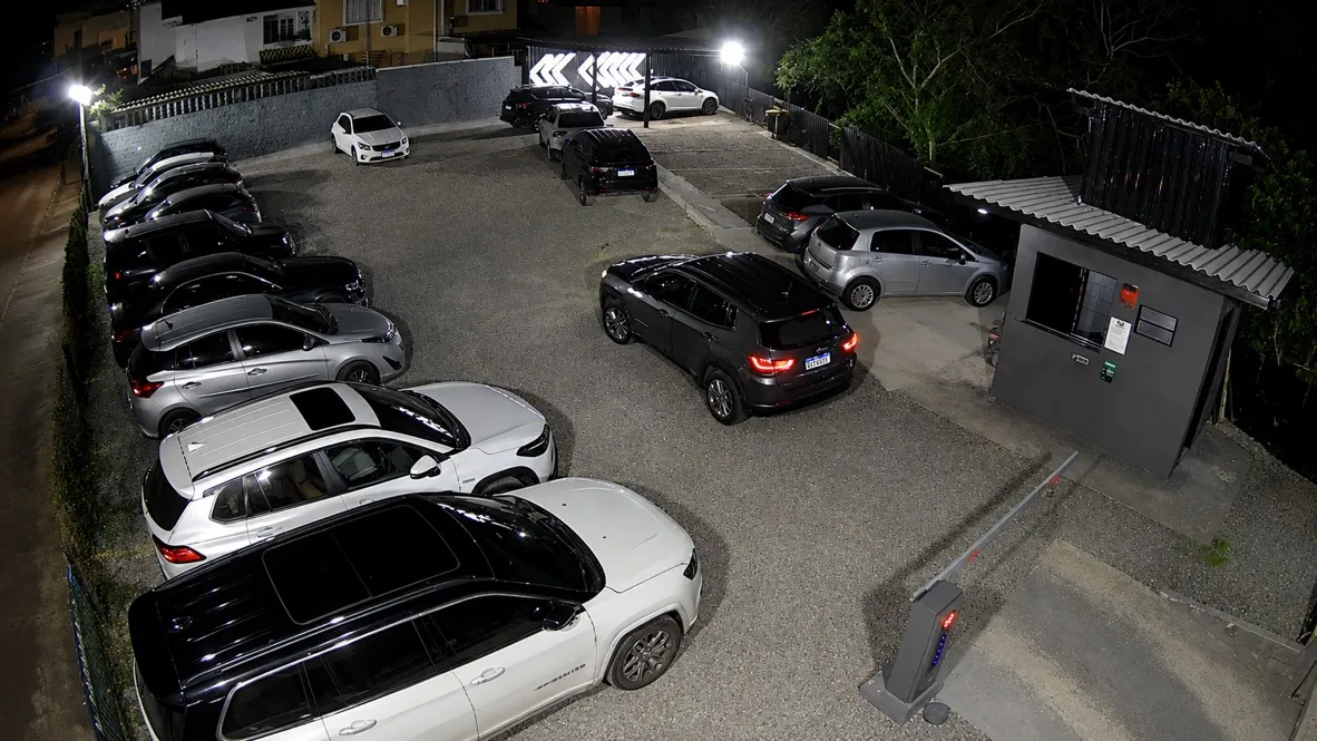 Foto real do estacionamento da Sta Mônica